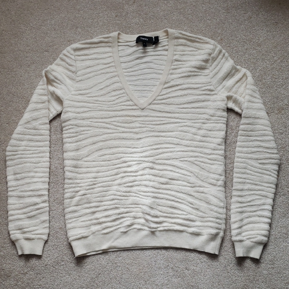Theory Cream Colored V-Neck Wool Sweater, Size S